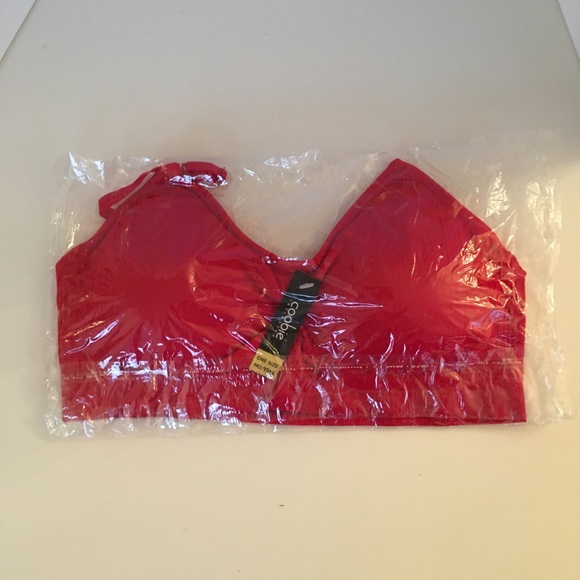 coobie Other - NWT Coobie Scoopneck Cami Bra Red